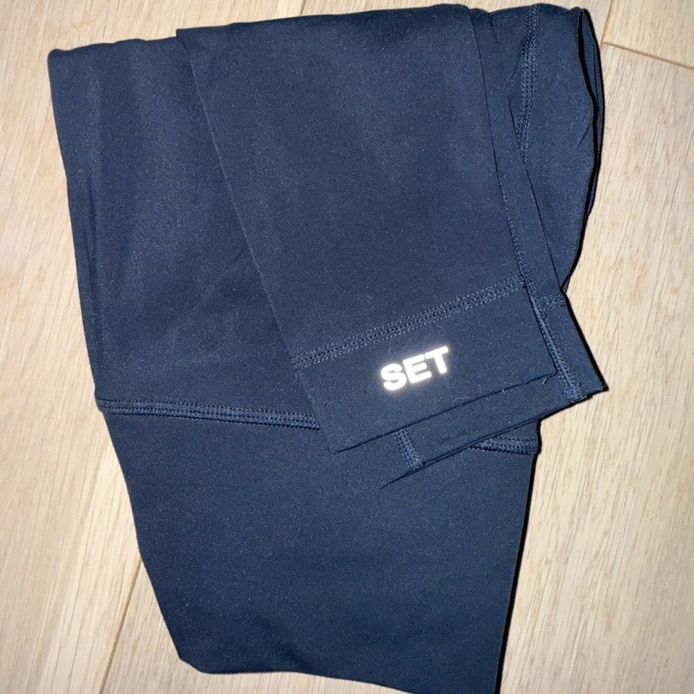 SET Active Navy Leggings